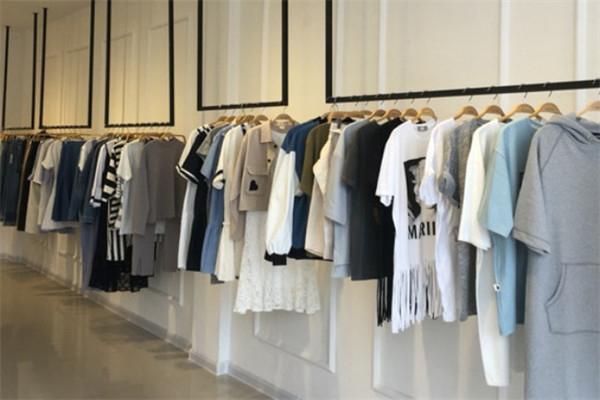 红遍天19元服装